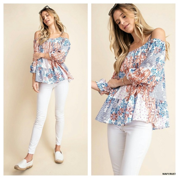Irish eyes Tops - Festival ready off shoulder tops